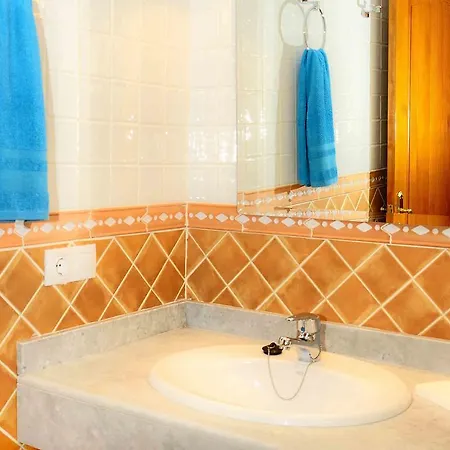Villa Nohara 4 Pool, Wifi * 普拉亚布兰卡